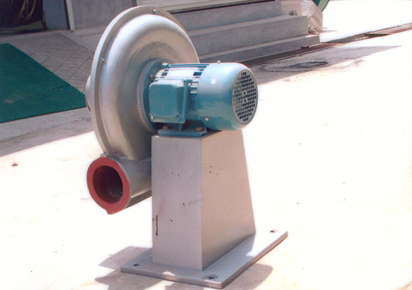 塑料機(jī)械風(fēng)機(jī) 塑料機(jī)械風(fēng)機(jī)-萊蕪恒通風(fēng)機(jī)|萊蕪風(fēng)機(jī)|萊蕪烘干風(fēng)機(jī)|萊蕪軸流風(fēng)機(jī)|萊蕪塑料機(jī)械風(fēng)機(jī)|萊蕪離心通風(fēng)機(jī)|萊蕪離心鼓風(fēng)機(jī)|萊蕪高壓風(fēng)機(jī)